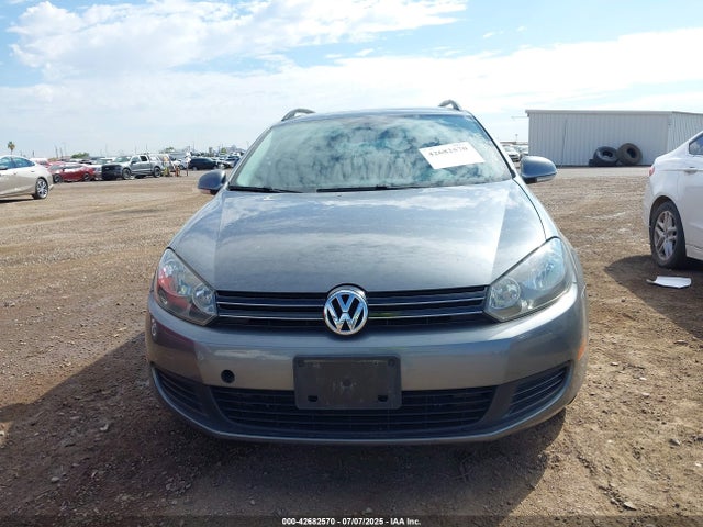 3VWPL7AJ8EM600921 Volkswagen 2014