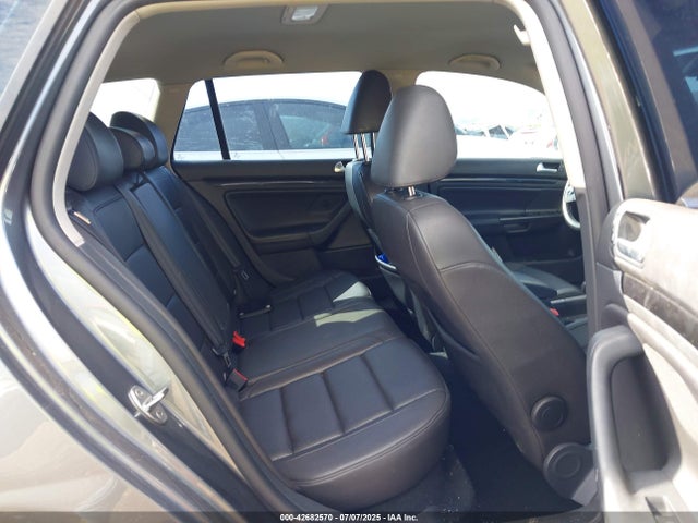 3VWPL7AJ8EM600921 Volkswagen 2014