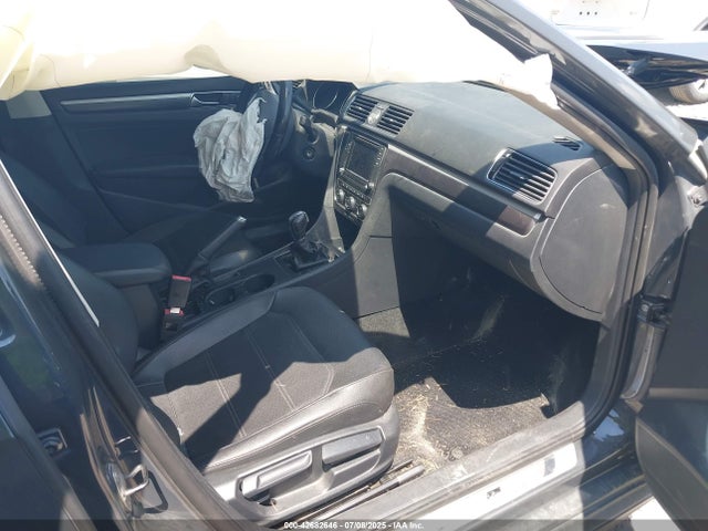 1VWDT7A38HC070850 Volkswagen 1.8 tsi