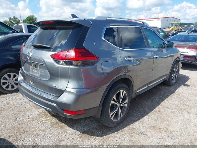 5N1AT2MV9HC870963 Nissan 2017