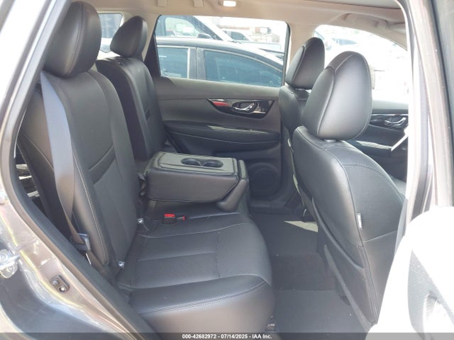 5N1AT2MV9HC870963 Nissan 2017