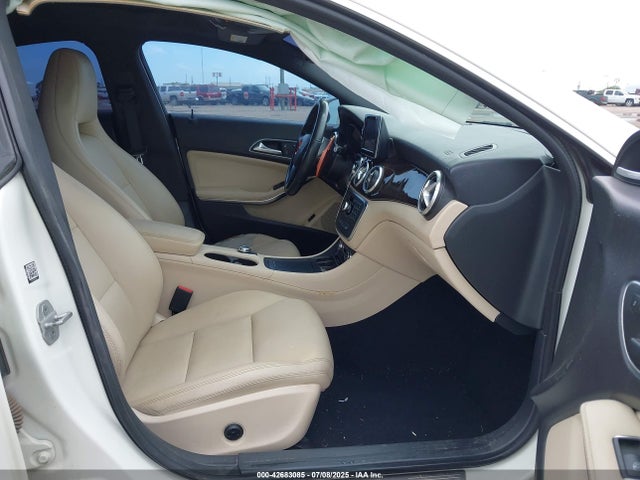 Mercedes-Benz CLA-Class 2014 WDDSJ4GB7EN105798 Image 5