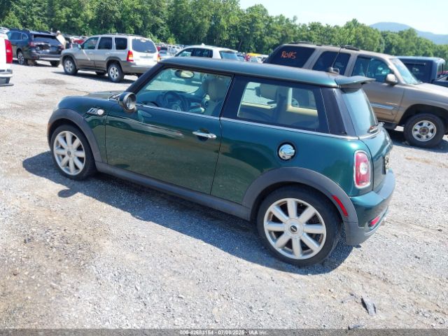 2007 MINI COOPER S WMWMF73547TL83771 Photo 2
