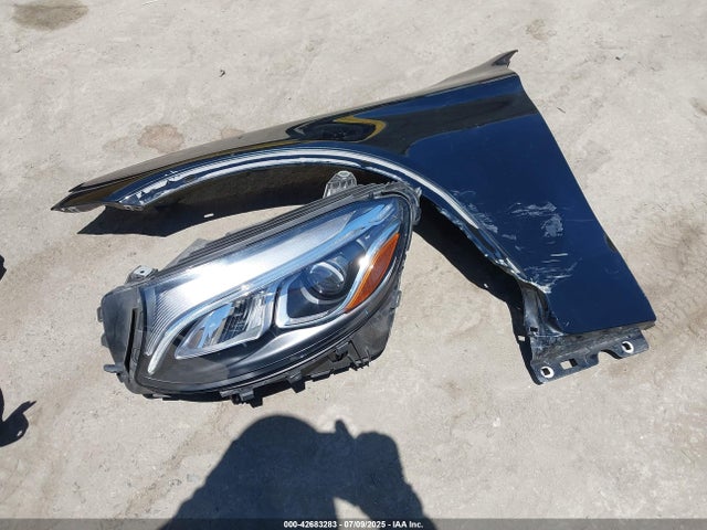 WDC0G4JB2KV140425 Mercedes-Benz m274