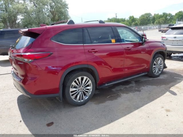 2022 TOYOTA HIGHLANDER 5TDEBRCHXNS083981 Photo 3