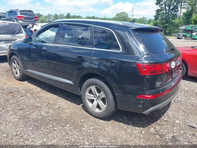 2017 AUDI Q7 WA1LHAF71HD044765 Photo 2