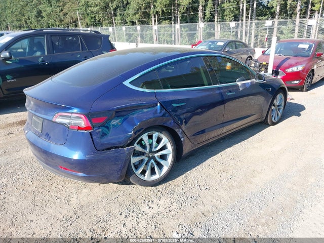 2019 TESLA MODEL 3 5YJ3E1EA8KF301223 Photo 3
