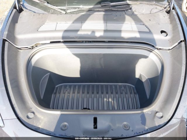 2024 TESLA MODEL Y 7SAYGDED1RF056306 Photo 9
