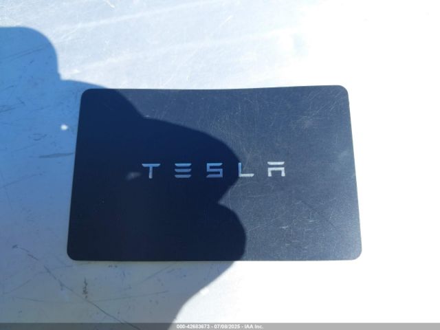 2022 TESLA MODEL Y 7SAYGDEE3NF323741 Photo 10