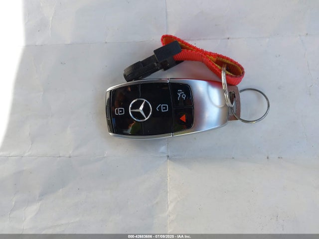 W1KZF8DB5NB098654 Mercedes-Benz m274