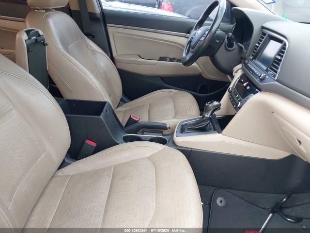 5NPD84LFXHH115592 Hyundai 2017