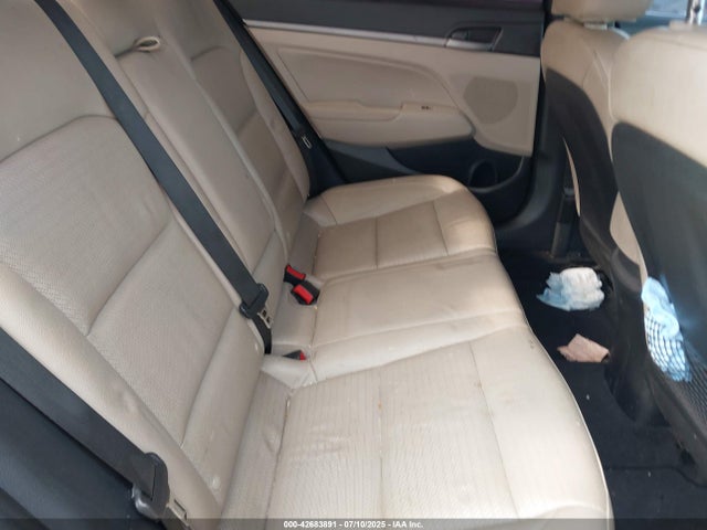 5NPD84LFXHH115592 Hyundai 2017