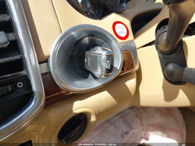 2012 PORSCHE CAYENNE WP1AB2A24CLA43400 Photo 10