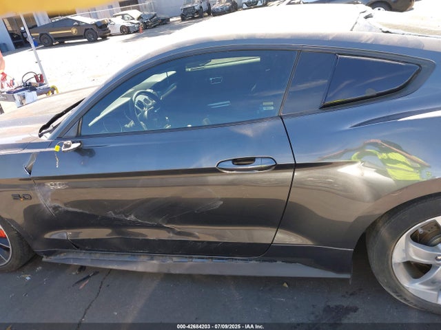 Ford 5.0l 4v premium fuel 2017 1FA6P8CF7H5333871 Image 15