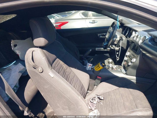 Ford 5.0l 4v premium fuel 2017 1FA6P8CF7H5333871 Image 5