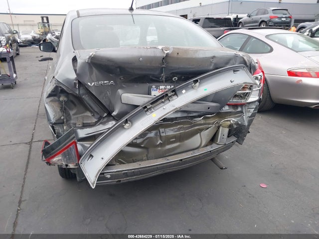 3N1CN7AP3JL861117 Nissan 2018