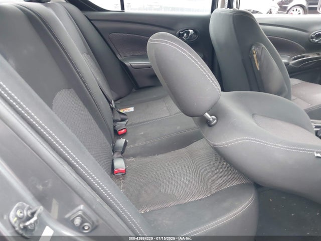 3N1CN7AP3JL861117 Nissan 2018