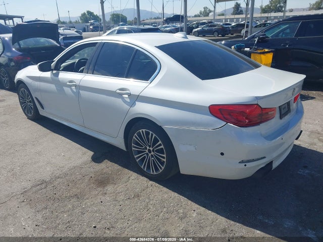 WBAJA9C55JB033916 BMW 2018
