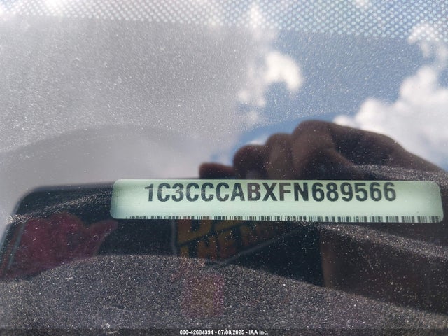 1C3CCCABXFN689566 Chrysler 2015