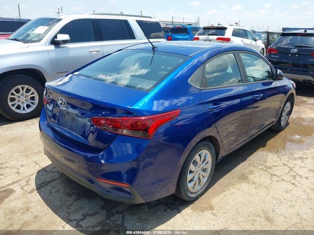 3KPC24A31JE006079 Hyundai 2018