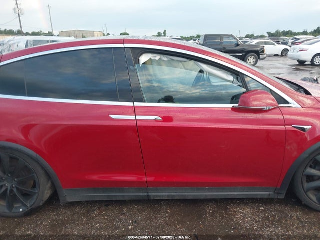 Tesla MODEL X 2018 5YJXCAE26JF090277 Image 12
