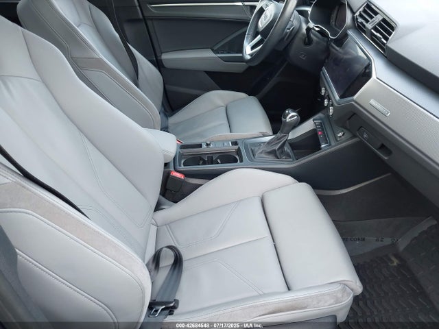 2021 AUDI Q3 WA1DECF31M1066668 Photo 4