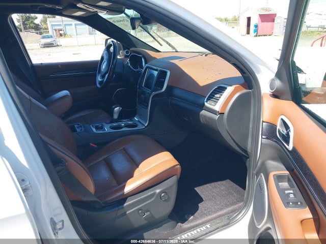 1C4RJFJG0JC108671 Jeep Grand Cherokee