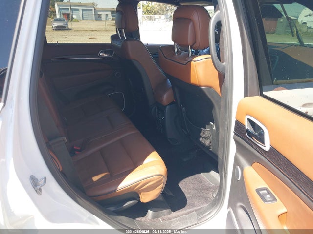 1C4RJFJG0JC108671 Jeep Grand Cherokee