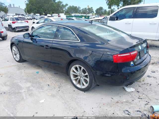 2013 AUDI A5 WAUCFAFR7DA039284 Photo 2