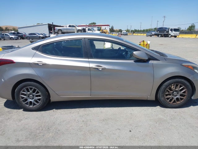 Hyundai dohc mpi nu 2016 5NPDH4AE8GH716881 Image 13