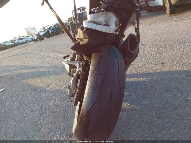 2021 APRILIA RSV4 ZD4KYUA05MS000226 Photo 5