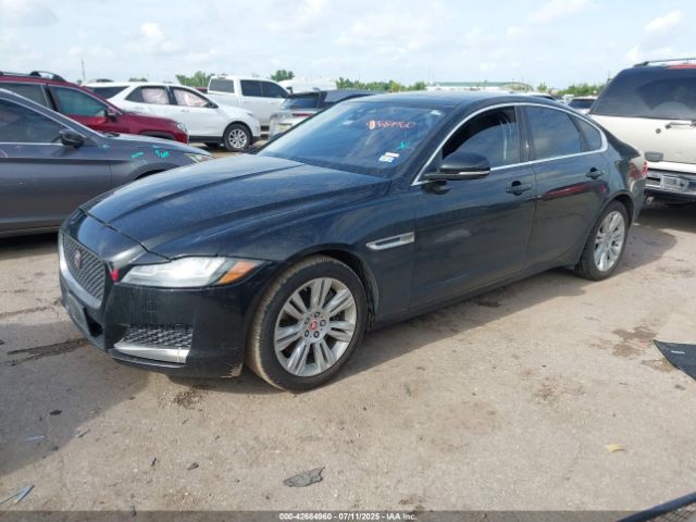 2017 JAGUAR XF SAJBD4BV0HCY42149 Photo 1