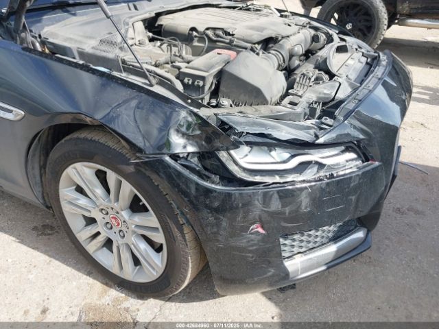 2017 JAGUAR XF SAJBD4BV0HCY42149 Photo 5