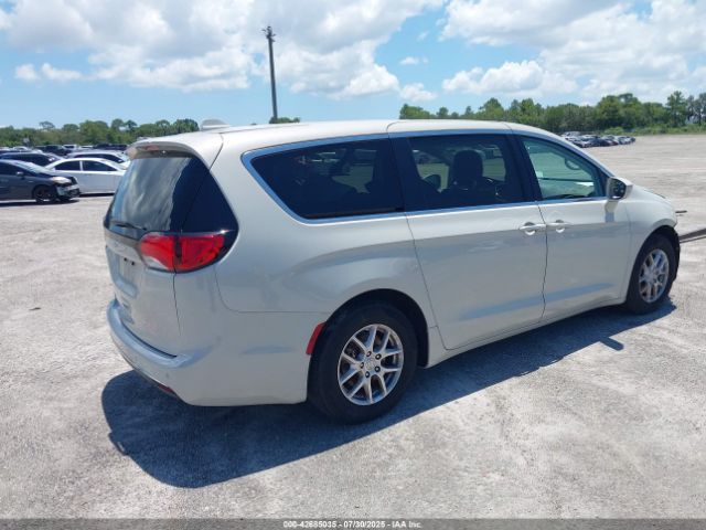 2020 CHRYSLER PACIFICA 2C4RC1FG1LR233808 Photo 3