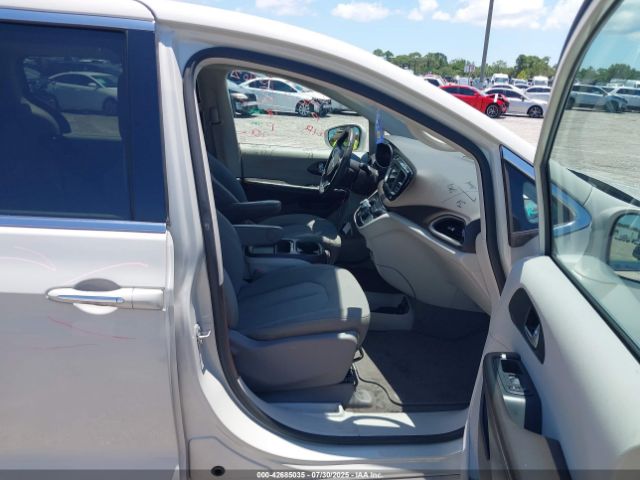 2020 CHRYSLER PACIFICA 2C4RC1FG1LR233808 Photo 4