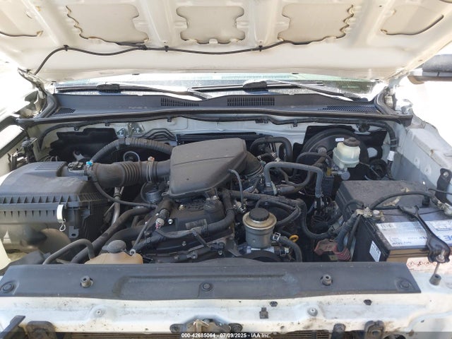5TFRX5GN0GX068205 Toyota 2tr-fe