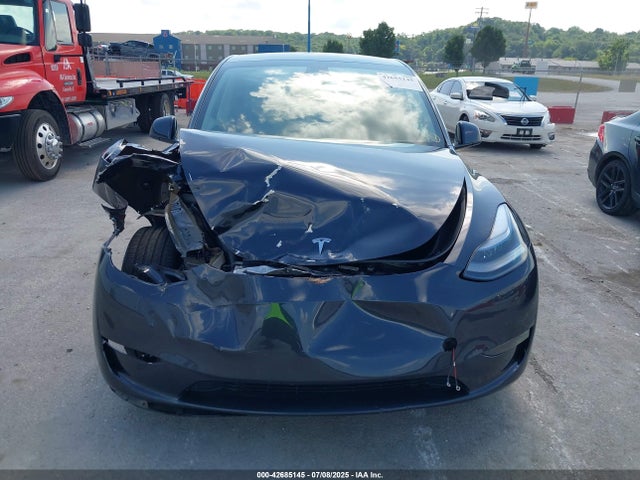 7SAYGDEF1SF309146 Tesla Model Y