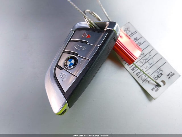 WBAJA9C51KB399759 BMW 530e