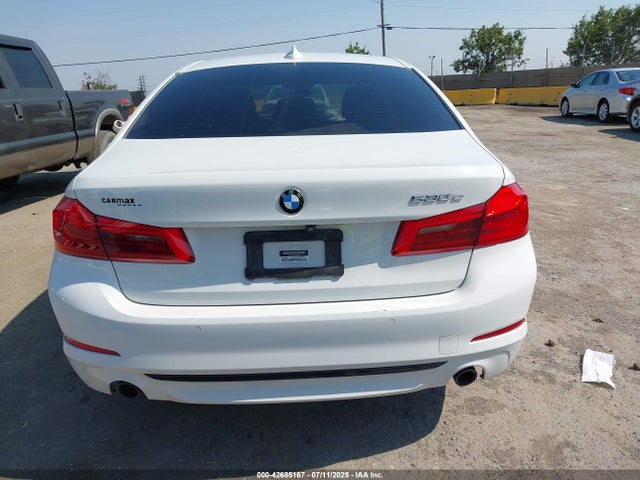 WBAJA9C51KB399759 BMW 530e