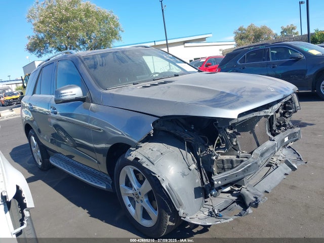 Mercedes-Benz m276 2017 4JGDA5JB8HA977920 Image 14