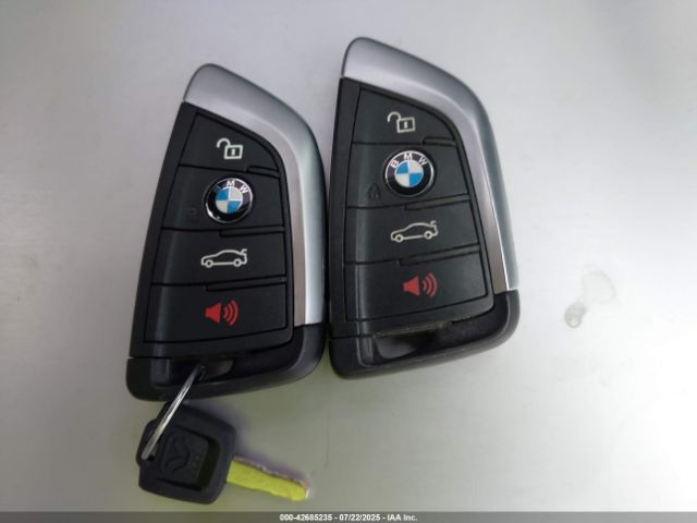 2022 BMW X1 WBXJG7C03N5V26849 Photo 10