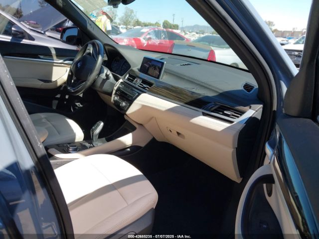 2022 BMW X1 WBXJG7C03N5V26849 Photo 4