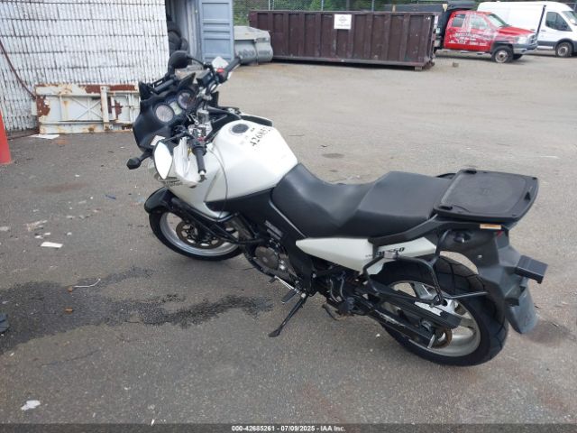 2011 SUZUKI DL650 JS1VP54B6B2100809 Photo 2