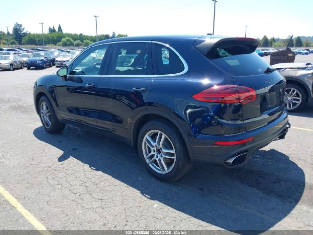2016 PORSCHE CAYENNE WP1AA2A27GLA04079 Photo 2