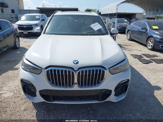 5UXCR6C51KLL10302 BMW X5