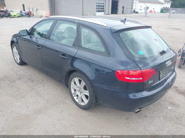 2011 AUDI A4 WAUSFAFL2BA053226 Photo 2