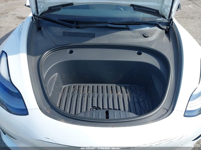 2023 TESLA MODEL 3 5YJ3E1EA8PF383834 Photo 9