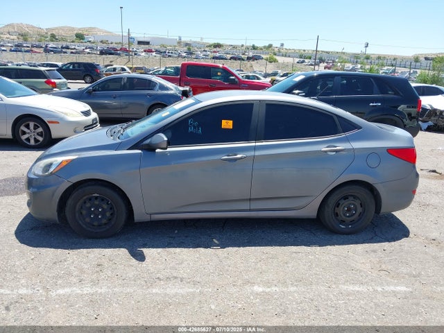 KMHCT4AE5HU182882 Hyundai Accent