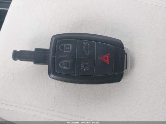 2011 VOLVO C70 YV1672MC9BJ107979 Photo 10