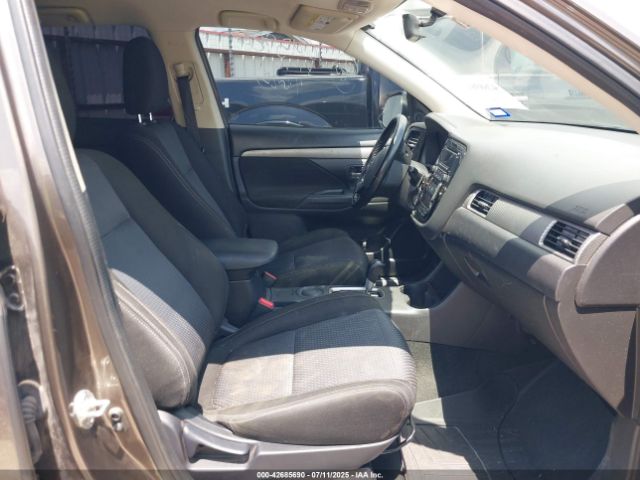2016 MITSUBISHI OUTLANDER JA4AD2A32GZ045986 Photo 4